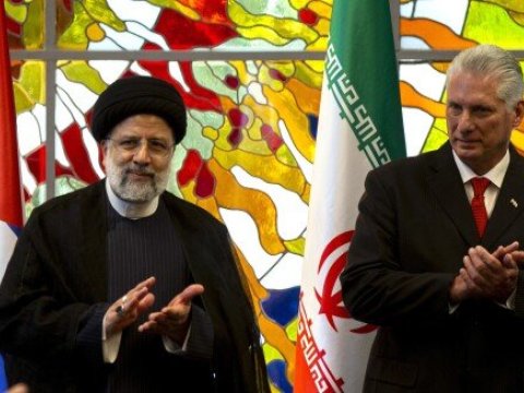 Kuba prezidenti ilk dəfə İrana səfər edib