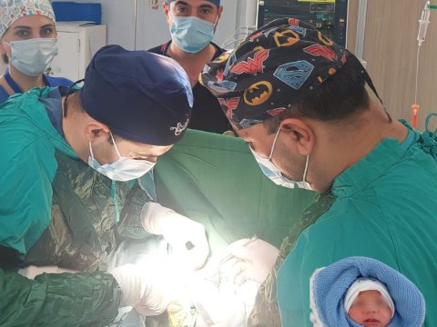 Sumqayıtda 2 günlük körpə əməliyyat olundu