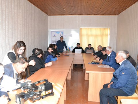 Sosial cəhətdən zəif müdafiə olunmuş vətəndaşlara hüquqi yardım göstərildi