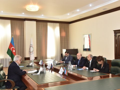 İcmada Şamil Ayrımla görüş keçirildi
