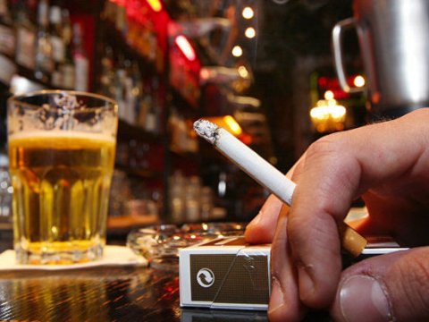 Siqaret və alkoqollu içkilərin aksiz dərəcələri artırılır - Deputatlar \