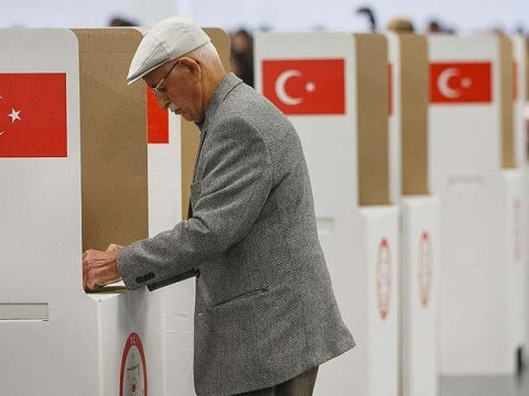 Türkiyədə yerli seçkilər: Böyük şəhərlərdə kim qələbə çalacaq? - TƏHLİL