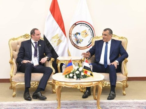 Misirli nazir Ermənistan pavilyonunda: Hərbi əməkdaşlıq - FOTOLAR