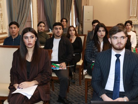 “Azərbaycan Diaspor Könüllüləri” Proqramının qalibləri ilə görüş keçirilib