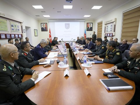 Bakıda mühüm hərbi TOPLANTI