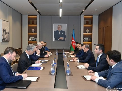 Nazir Blinkenin köməkçisi ilə normallaşmanı müzakirə etdi 