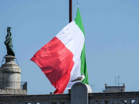 İtaliyadan Çinə qarşı gözlənilməz QƏRAR