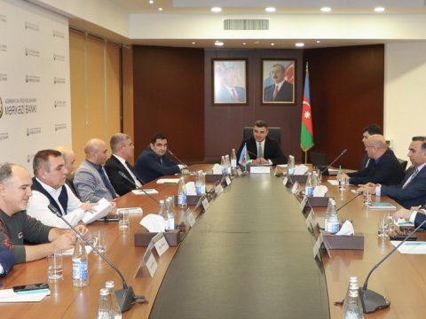 Mərkəzi Bankın sədri iqtisadçı-ekspertlərlə görüşdü