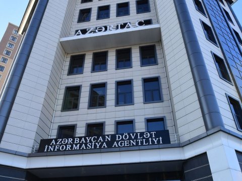 Xarici jurnalistlər AZƏRTAC müxbirinə qarşı davranışdan NARAHATDIRLAR