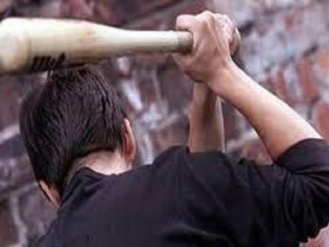 Qonşusunu küt alətlə qətlə YETİRDİ