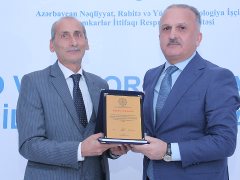 Rabitəçilər peşə bayramı günü münasibəti ilə təltif edildilər - FOTOLAR