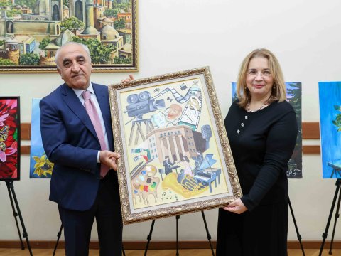 UNEC-də ADMİU-nun 100 illiyi münasibətilə sərgi keçirilib - FOTO