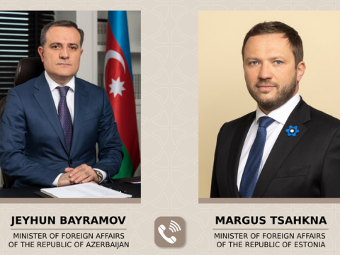 Ceyhun Bayramov həmkarı ilə müzakirə apardı