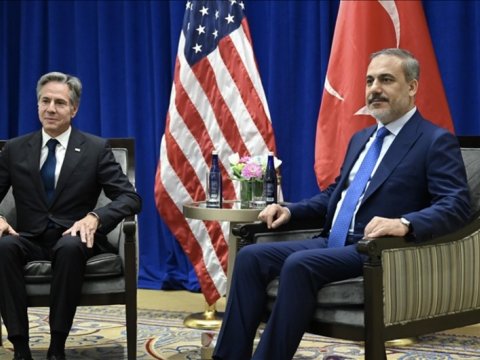 Blinken Hakan Fidanla Qəzzanı müzakirə etdi 