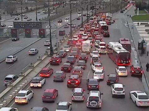 Bakının əsas yollarında TIXAC var