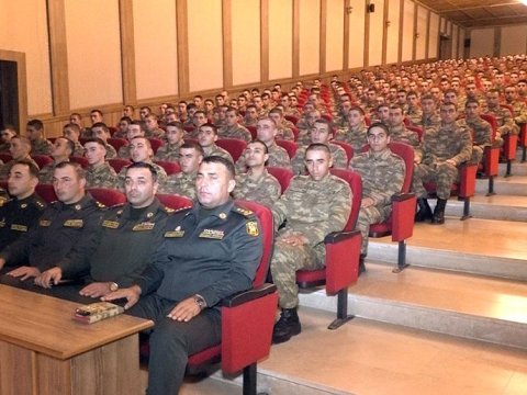Gənc əsgərlərin hərbi xidmətə adaptasiyası müzakirə olundu - FOTO