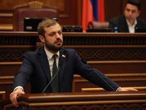 Erməni deputat separatçılara hiddətləndi: “İndi gəlib Ermənistanı bitirmək istəyirlər?”