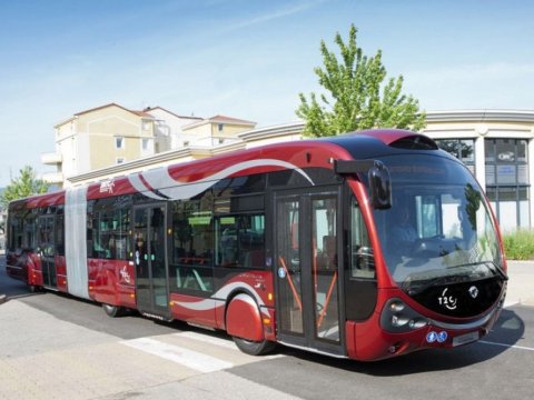 Sərnişinləri yarı yolda qoyan sürücü işdən çıxarıldı 