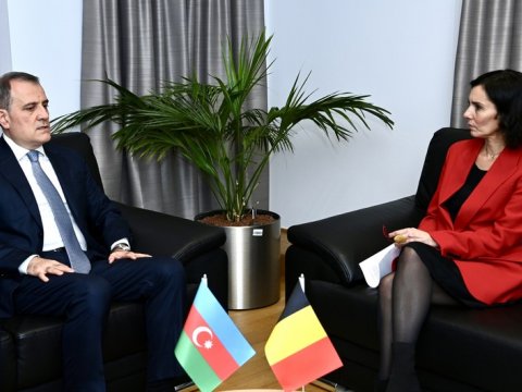 Ceyhun Bayramov Hadja Lahbib ilə sülhdən danışdı
