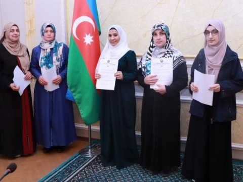 30 nəfər qadın dini ayinlərin icraçısı təyinatı alıb - Komitə sədri