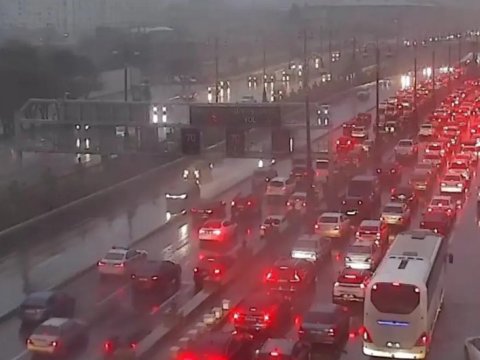 Bakının 10 əsas yolunda TIXAC var