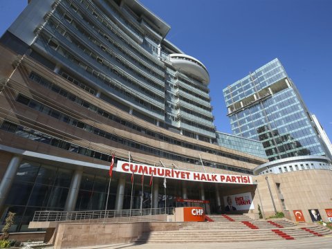 CHP-də Azərbaycana yanlış siyasətə görə parçalanma: Yeni rəhbərlik Bakıdan kömək istəyir