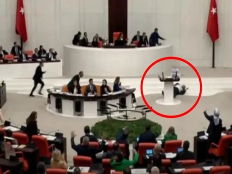Çıxış edərkən huşunu itirən deputat vəfat etdi - VİDEO