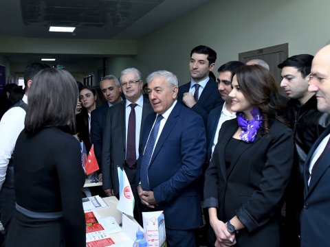 Bakı Mühəndislik Universitetində Karyera sərgisi keçirilib - FOTO