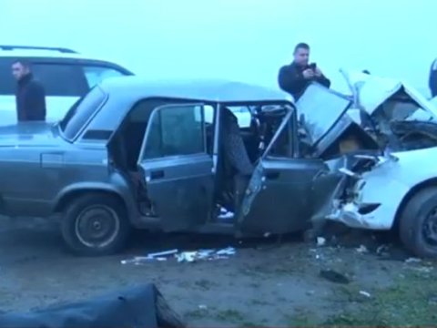 Cəlilabadda ağır qəza - Ölən və yaralılar var