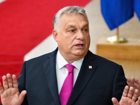 Orban Ukraynaya görə sammiti tərk etdi 