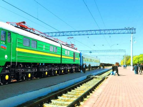 Naxçıvanda dəmir yolu ilə sərnişin daşımaları DAYANDIRILIR