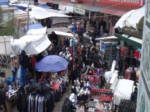 Bakıda bəzi ticarət mərkəzlərinin fəaliyyəti dayandırıldı - VİDEO