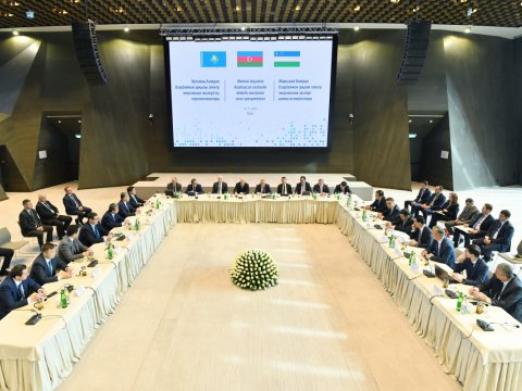 3 ölkə Bakıda birgə sənəd qəbul etdi