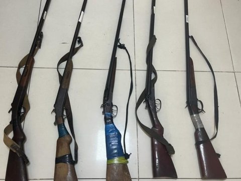Polis qanunsuz silahları ələ keçirdi