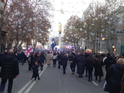 Gürcülər Avropa İttifaqının qərarını belə qeyd etdilər - FOTOLAR