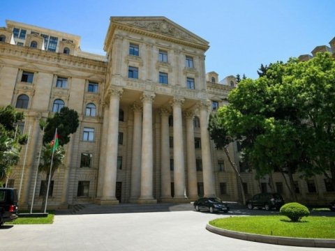 XİN-dən iki ölkəyə TƏBRİK