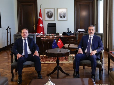 Hakan Fidan avrokomissar Varhelyi ilə danışıqlar apardı