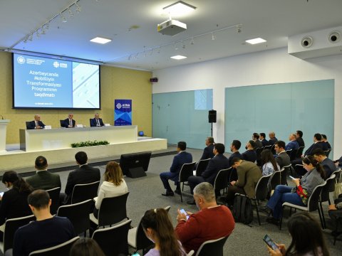 Parklanmaya görə nağd pul tələb etmək qanunsuzdur - FOTO