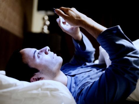 Süni işığın psixikaya zərərli təsirləri
