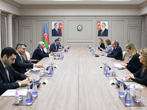 Əli Əsədov IFC-nin regional vitse-prezidenti ilə görüşdü