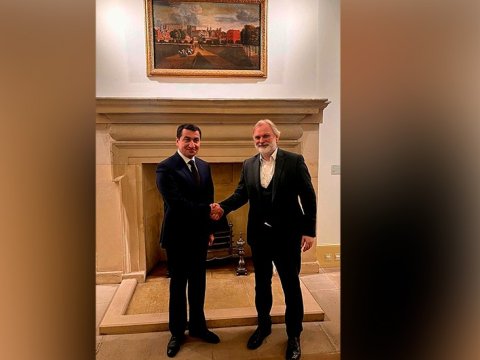 Hikmət Hacıyev Britaniya Baş nazirinin müşaviri ilə GÖRÜŞDÜ