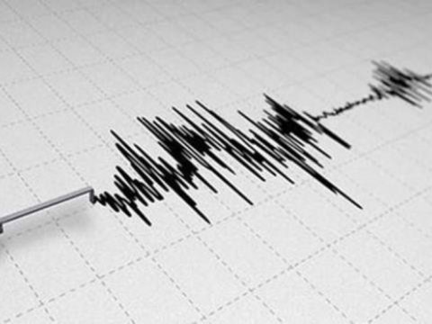 Çində zəlzələdən ölənlərin sayı 135-ə ÇATIB