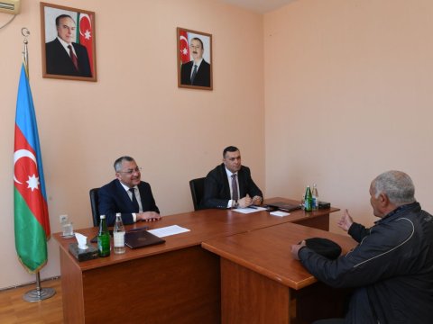 Dövlət Komitəsinin sədri Biləsuvarda vətəndaşları qəbul edib - FOTO