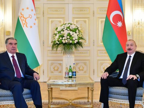 Sizin siyasi kursunuzla dövlətiniz yeni zirvələr fəth edəcək - Emoməli Rəhmon