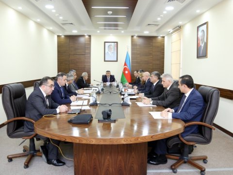 İnam Kərimov hakimləri təqaüdə yolladı - FOTO
