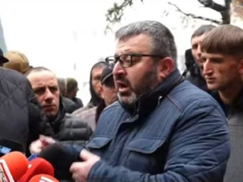 İrəvanda balıqçılar yürüş keçirir - Paşinyanla görüş tələbi var...