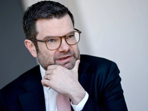 Ukraynalıları hərbi xidmət üçün deportasiya etməyəcəyik - Alman nazir