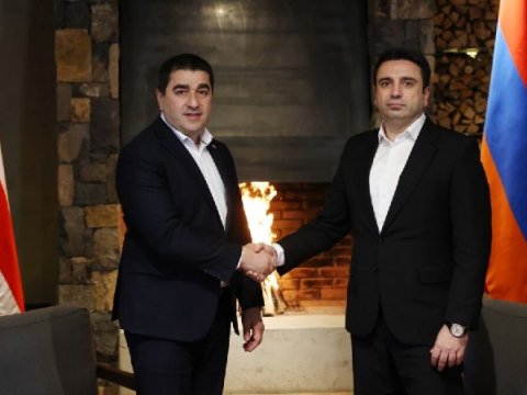 Gürcü spiker İrəvanda erməni həmkarı ilə nələri müzakirə edib?