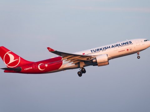 Türkiyə təyyarəsi Bakıda məcburi eniş etdi