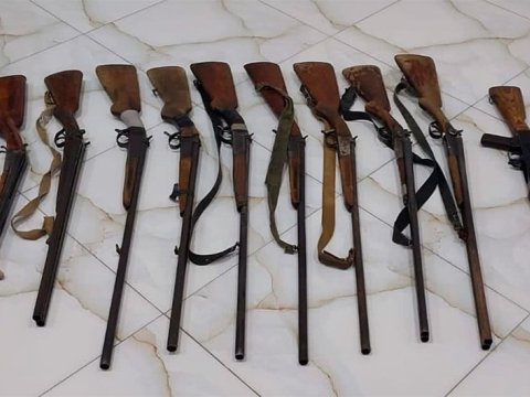 Yolun kənarından 